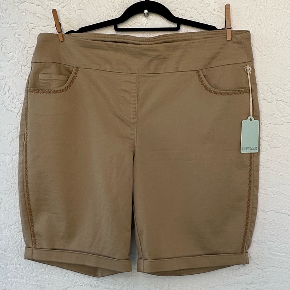 Dept222 Embroidered Shorts 2X Pull On Elastic Waist NWT